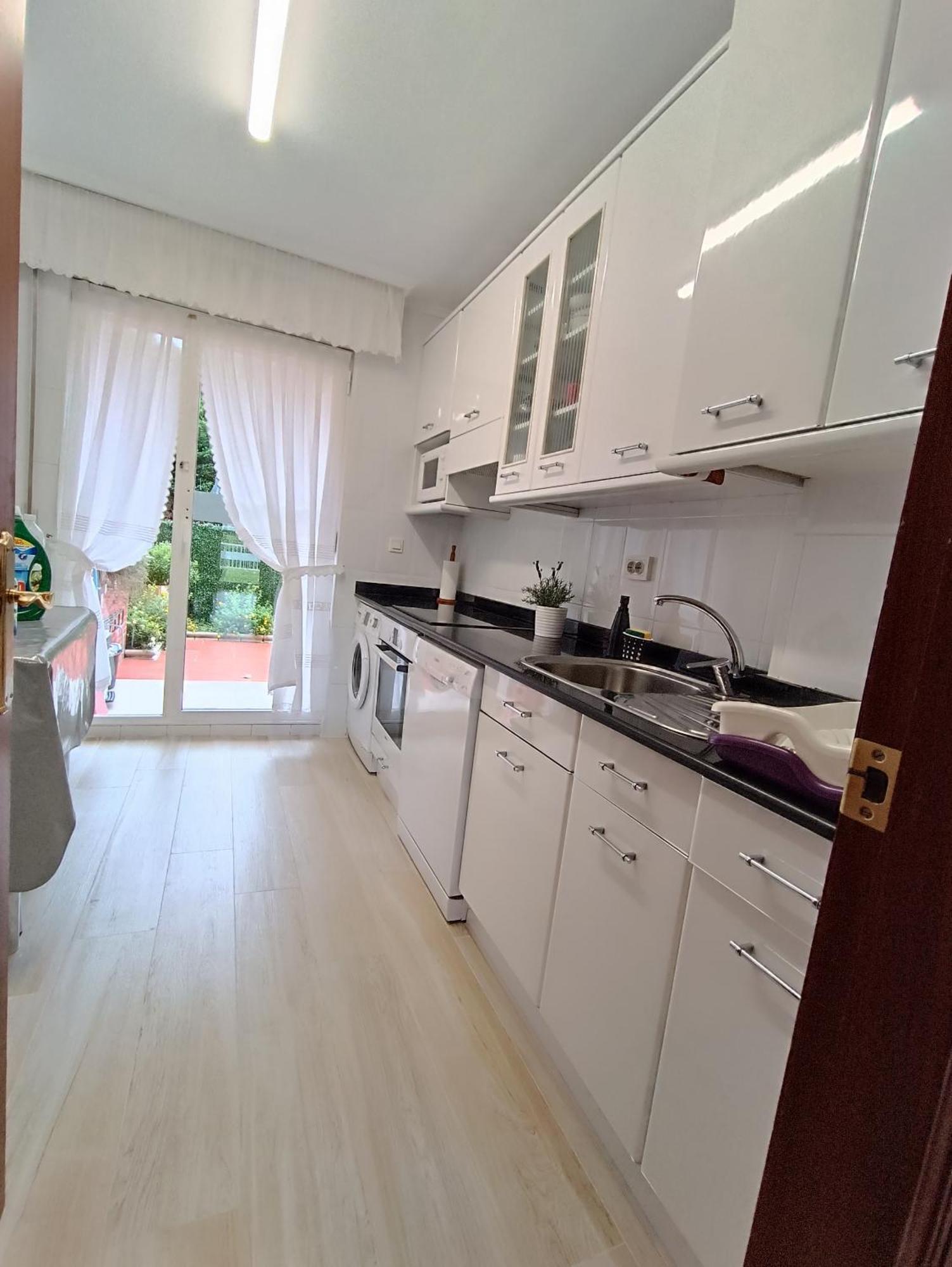 Con Jardin Privado Cerca Playa Usil - Mogro *
